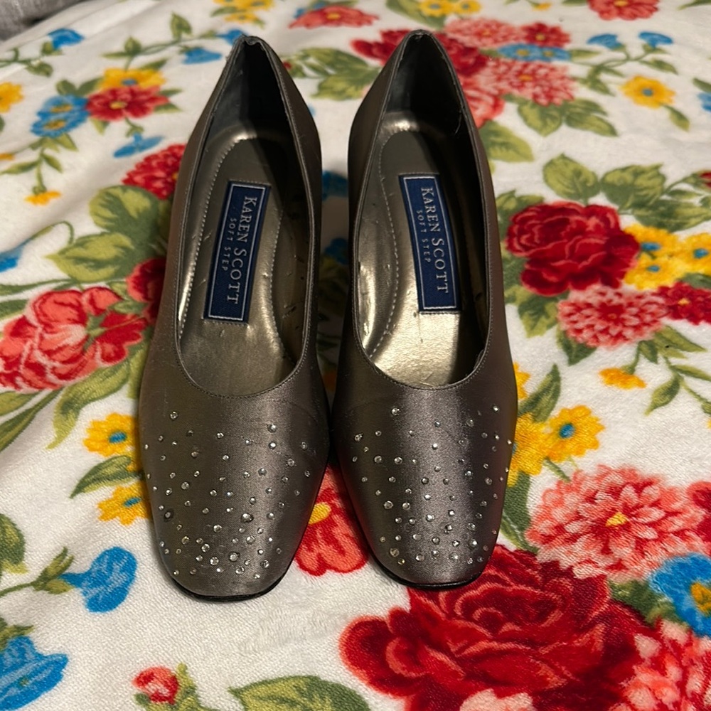 Karen Scott Heels